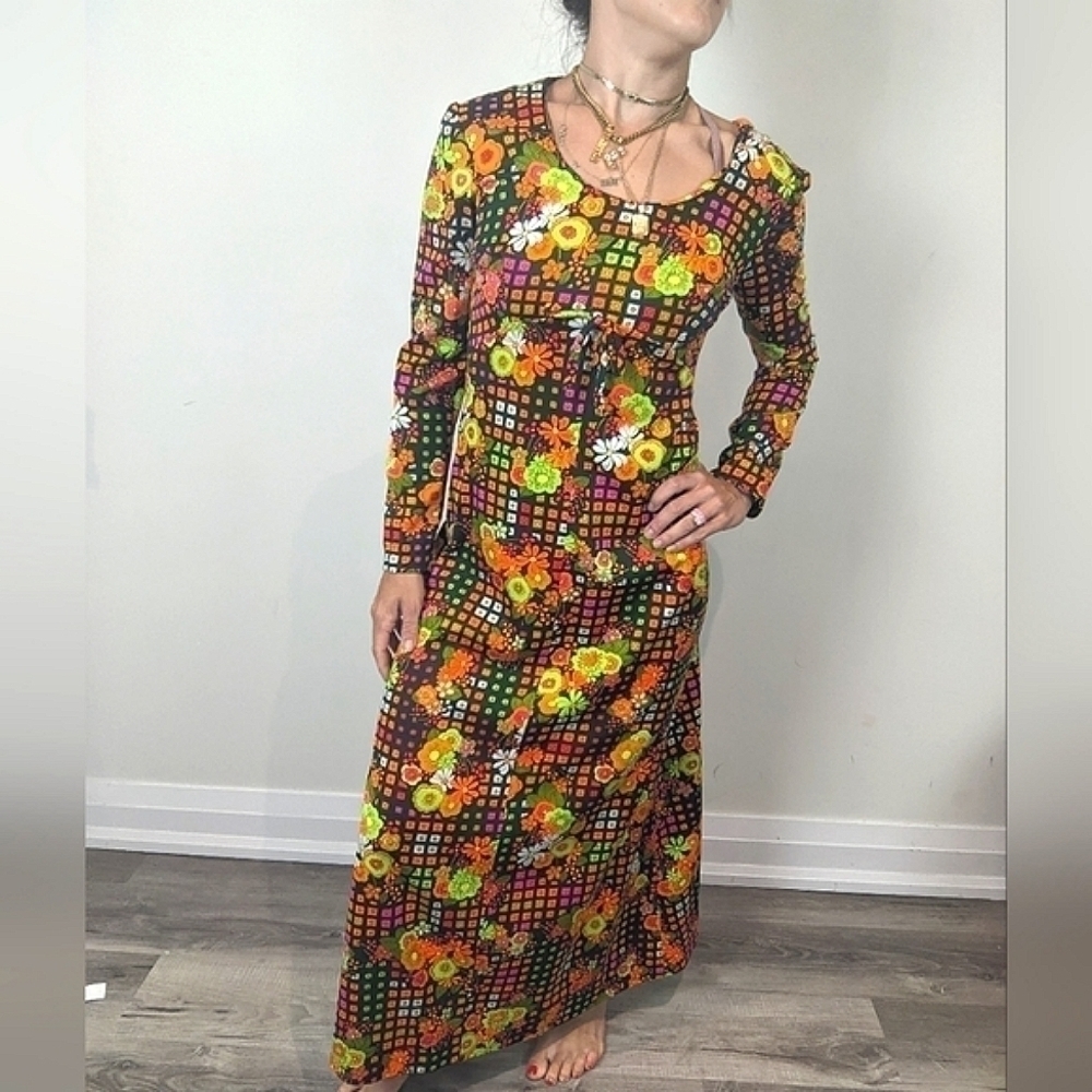 Boho 70s Floral Maxi Dress